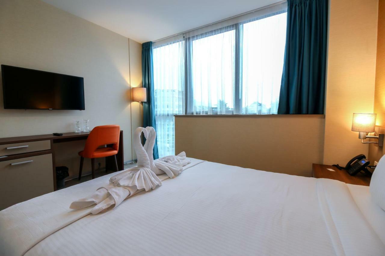 Sky Corner Hotel โอครีด ภายนอก รูปภาพ